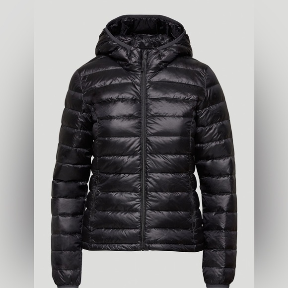 TNA Jackets & Blazers - TNA Botanie Jacket. Black, size medium. Lightly worn.